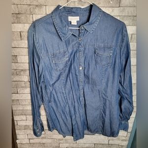 Soft‎ Surroundings Size Large denim look very soft button down shirt (not denim)